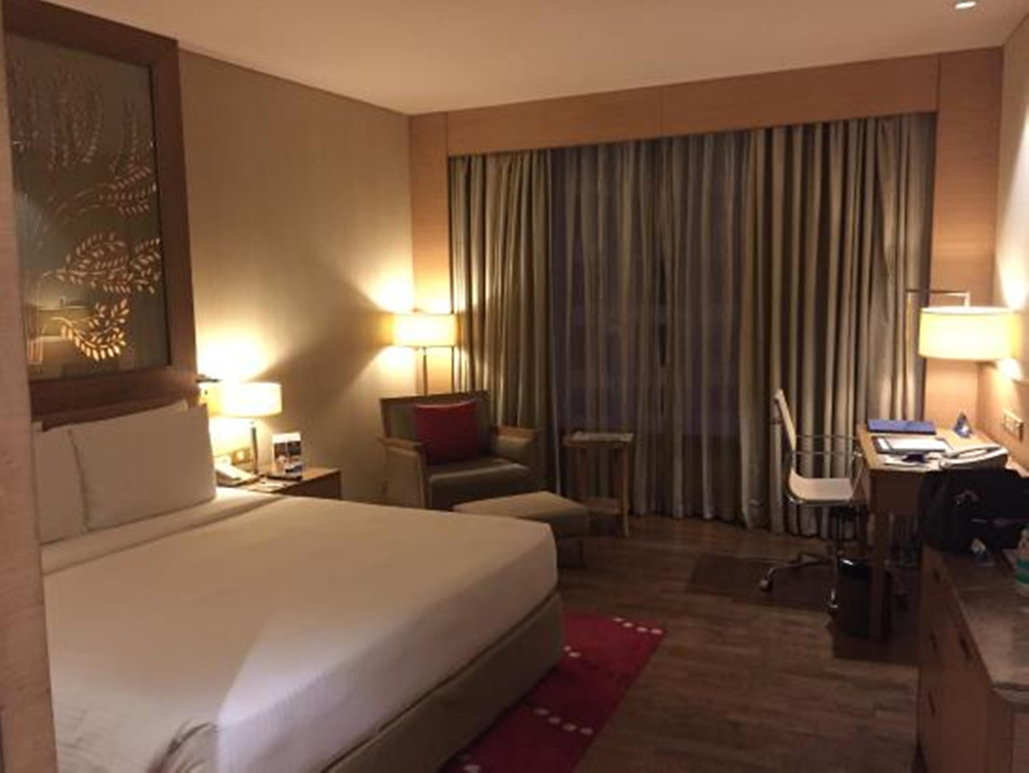 Radisson Blu Hotel New Delhi Dwarka מראה חיצוני תמונה A room at the hotel