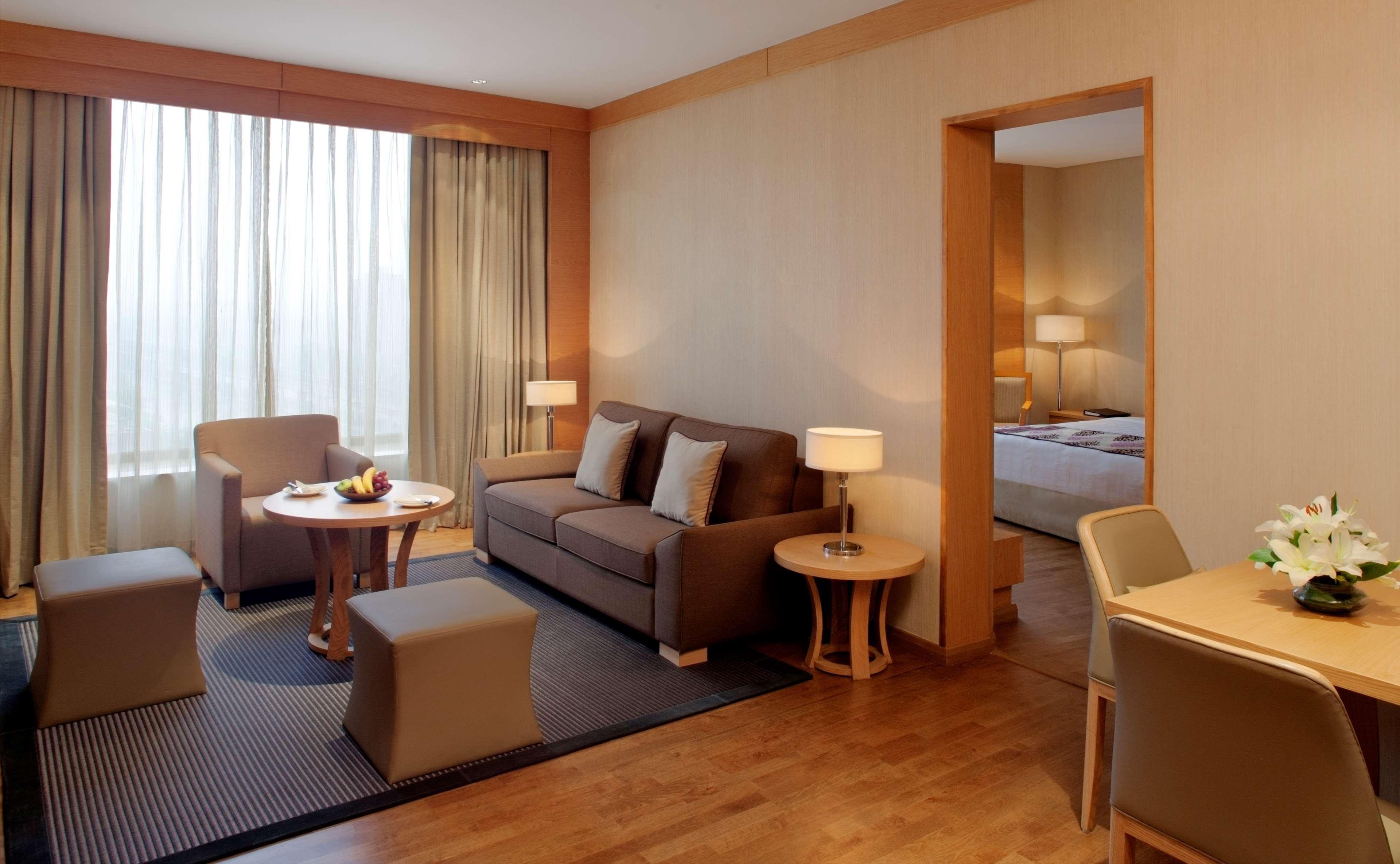 Radisson Blu Hotel New Delhi Dwarka חדר תמונה