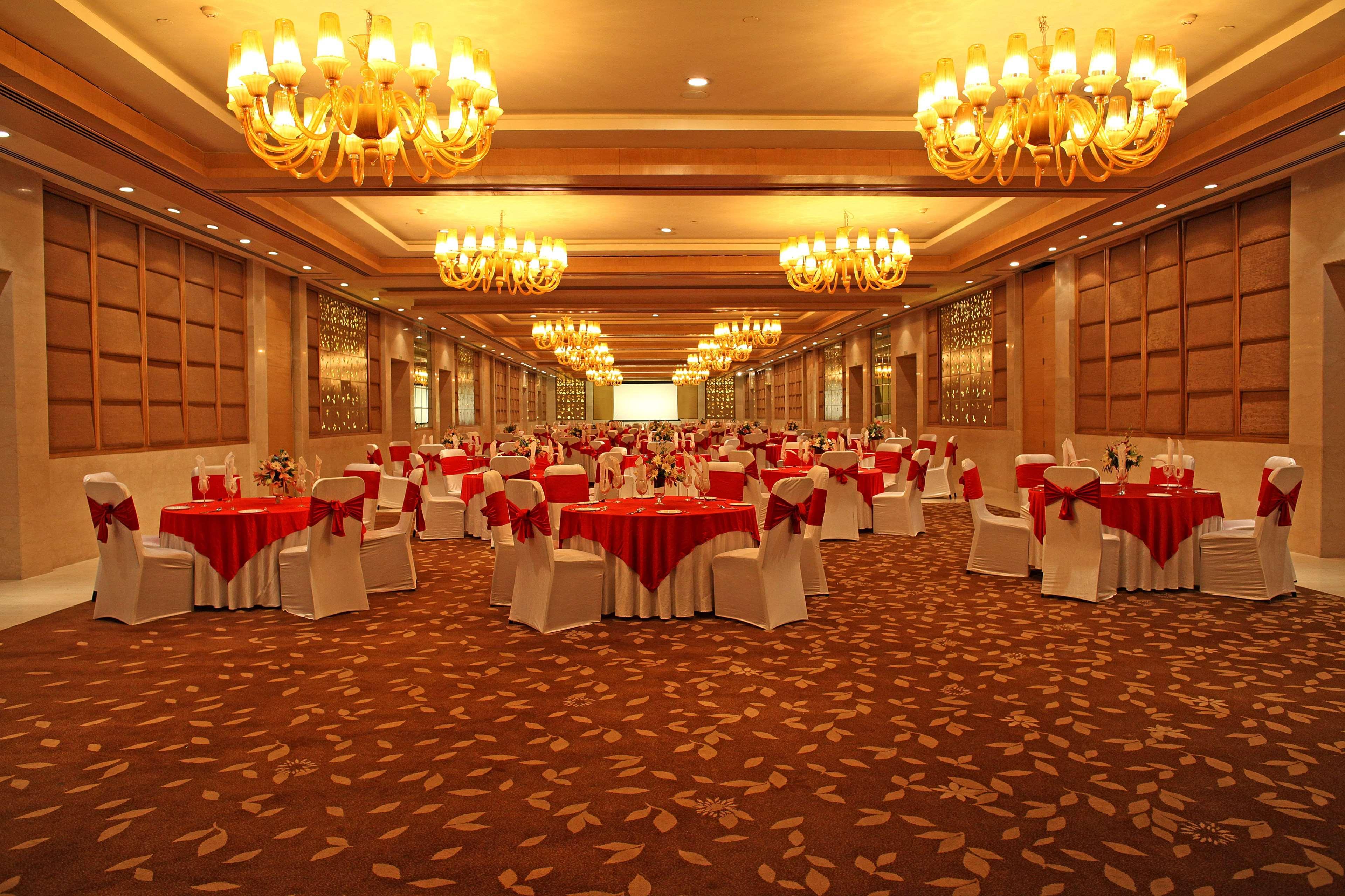 Radisson Blu Hotel New Delhi Dwarka מראה חיצוני תמונה The Grand Ballroom