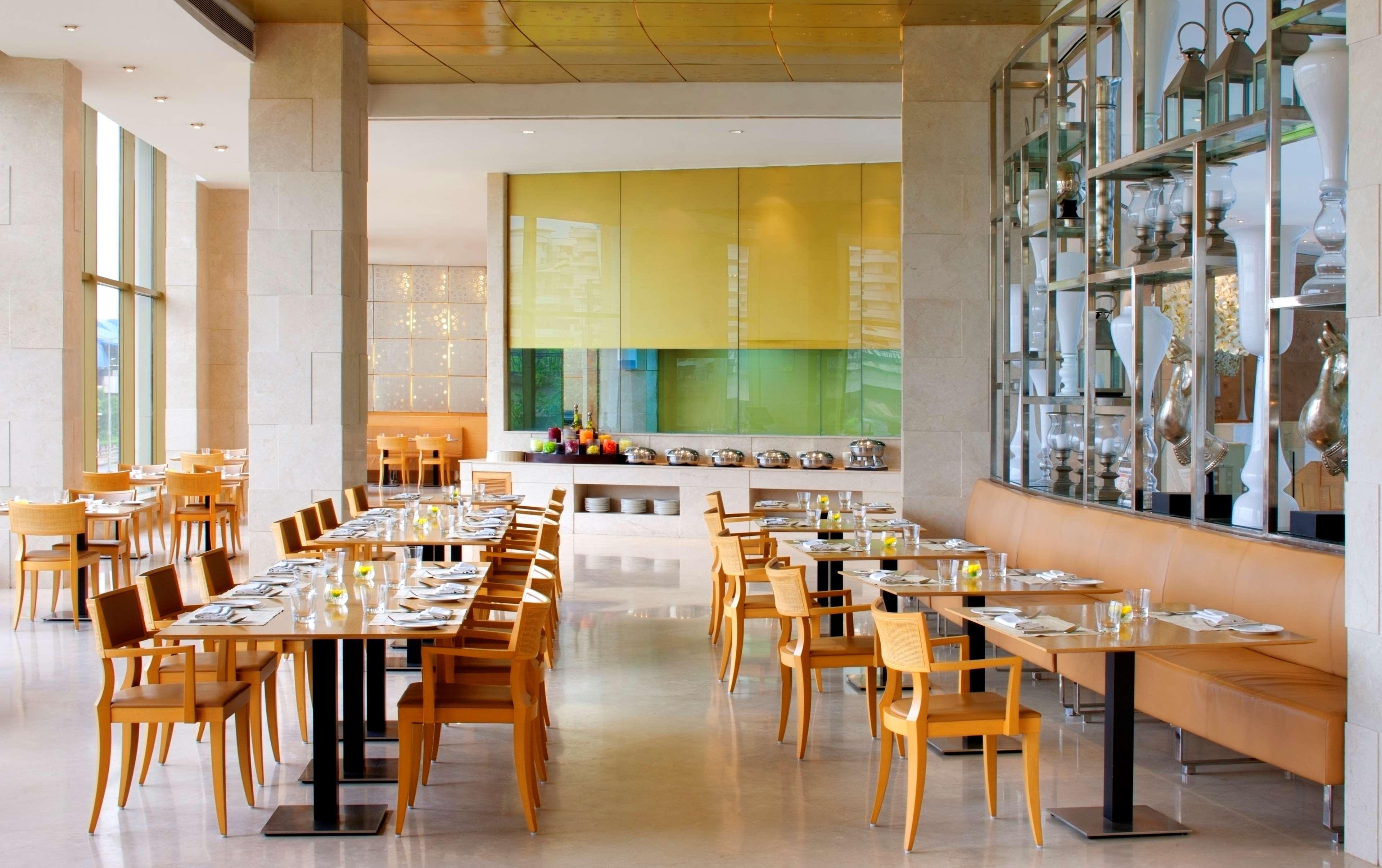 Radisson Blu Hotel New Delhi Dwarka מסעדה תמונה The Park, Hyderabad